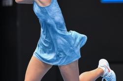 莎拉波娃在巴塞罗那比赛中重返赛场，出色防守引发热议！的简单介绍